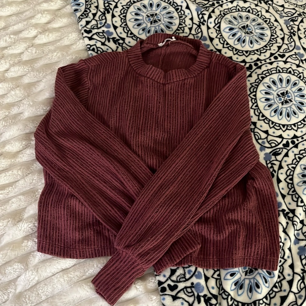 Long sleeve maroon colored shirt! | Size Large | Worn quite a bit
